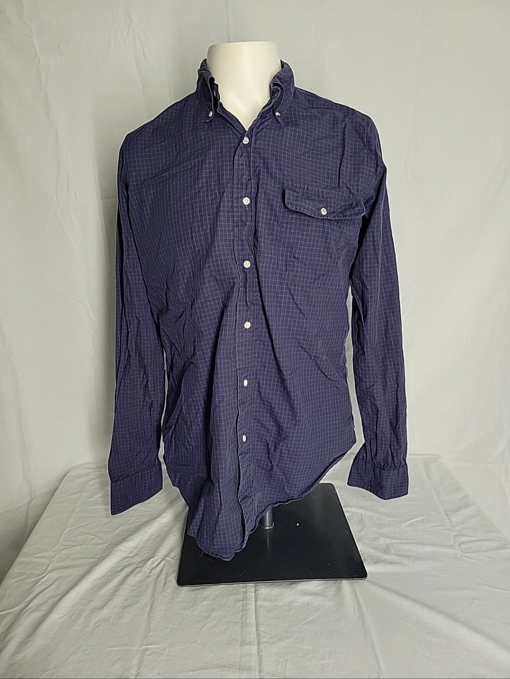 Classic Men's Long-Sleeve Button-Down Shirt in Navy Check